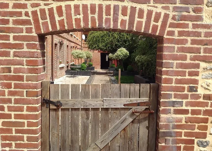 Bed & Breakfast Le Fond De La Cour 3*