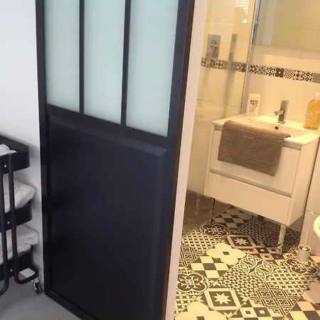 Le Fond De La Cour Honfleur