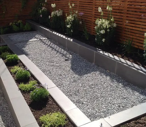 Le Fond De La Cour Bed and Breakfast Ονφλέρ